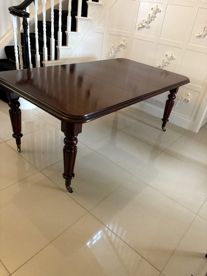 Superb Quality 8 Seater Antique Victorian Figured Mahogany Extending Dining Table - Image 10